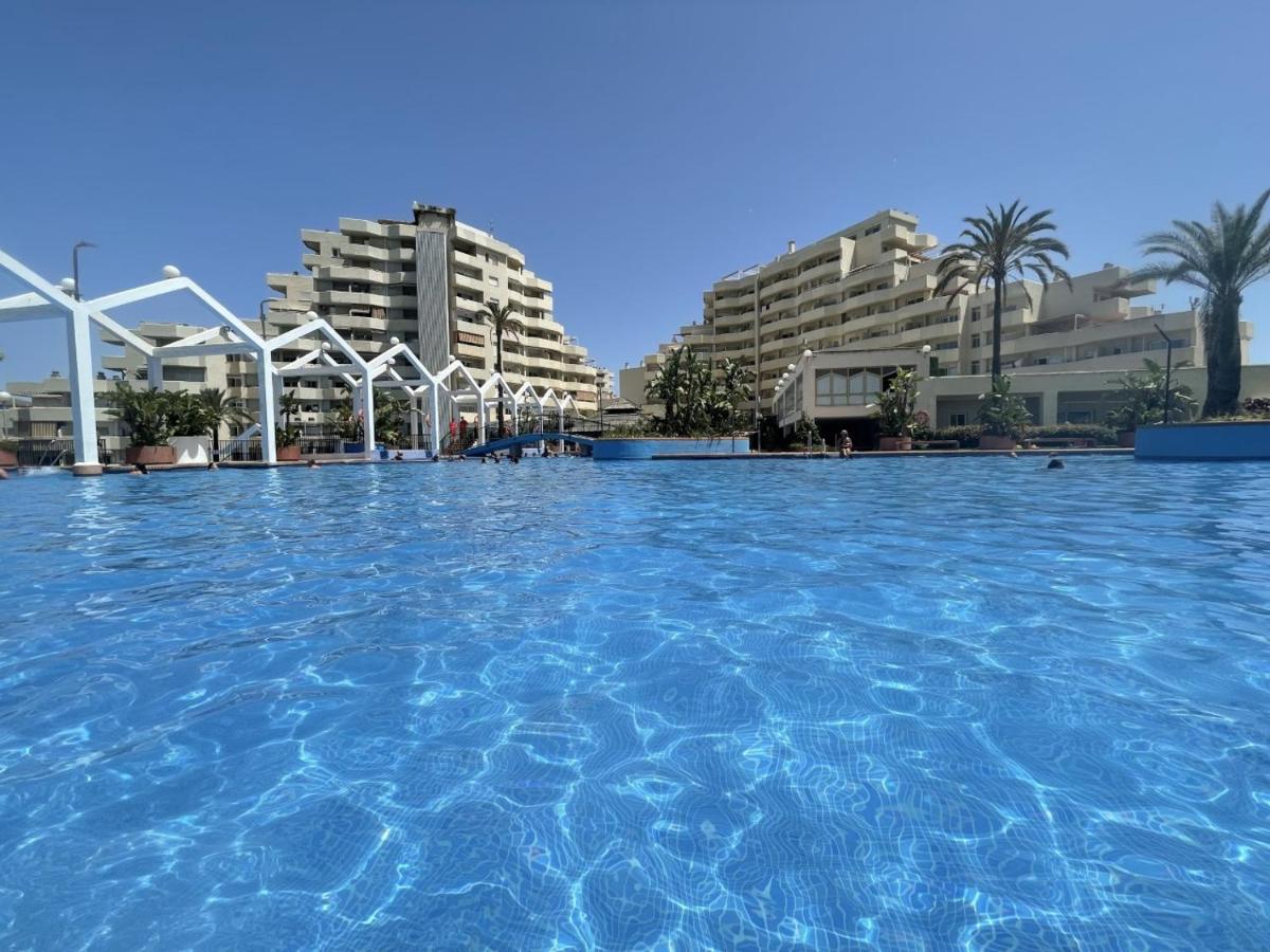 El Estudio De La Playa Benalbeach 317 Terraza Vistas Al Mar Benalmadena Exterior photo